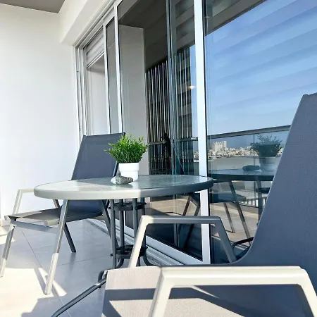 Albert's St. Lazarus 401 Apartman