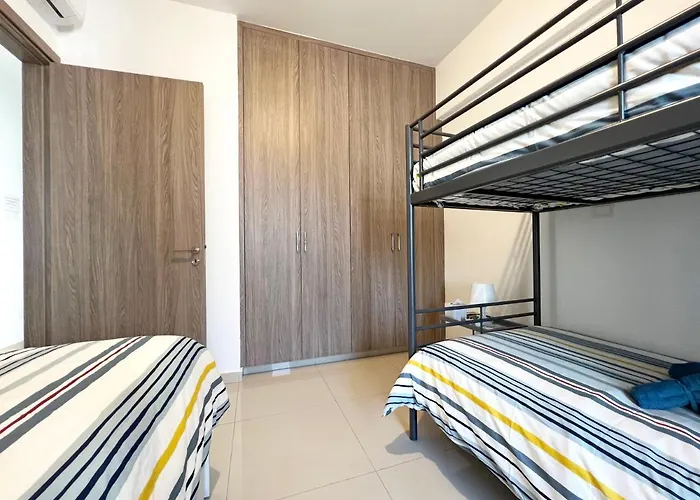 Albert's St. Lazarus 401 Apartment